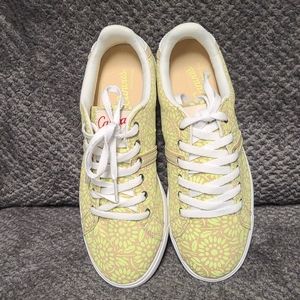 Lands end canvas shoes 6.5